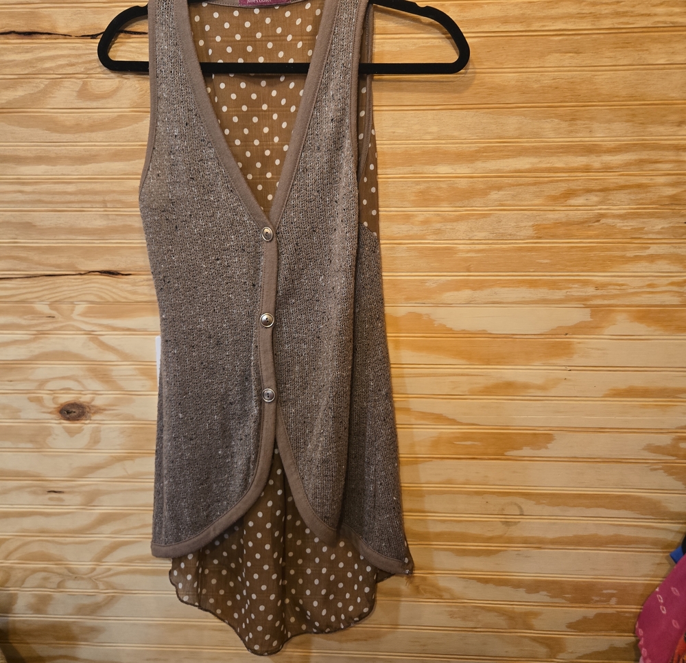 JULIE'S CLOSET